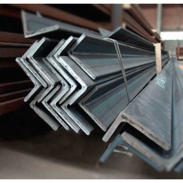 Уголок горячекатаный неравнополочный 140х90х8 мм 12 м